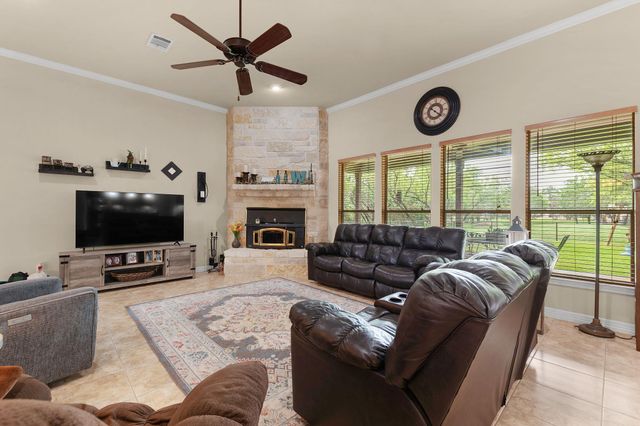 109 Camm Lary CIR, Burnet, TX 78611