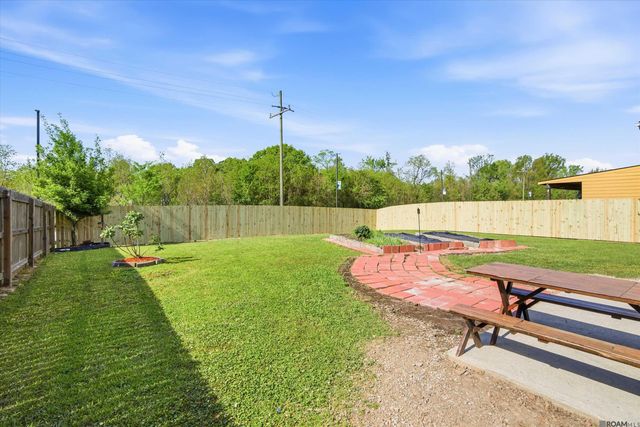 14222 Cedar Pointe Ave, Baton Rouge, LA 70809