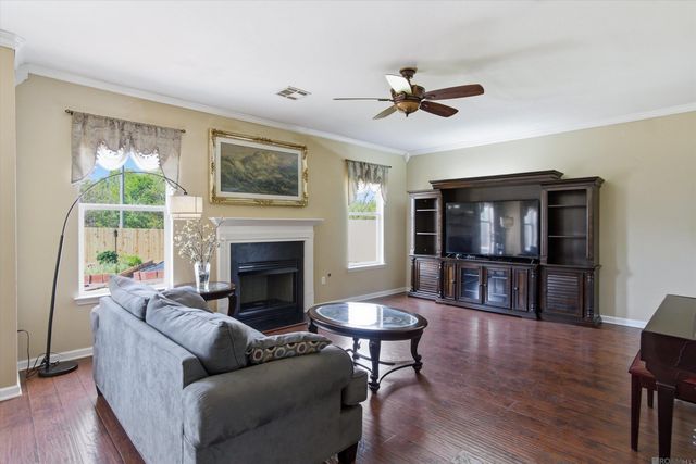 14222 Cedar Pointe Ave, Baton Rouge, LA 70809