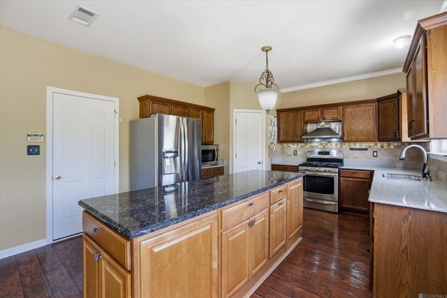 14222 Cedar Pointe Ave, Baton Rouge, LA 70809