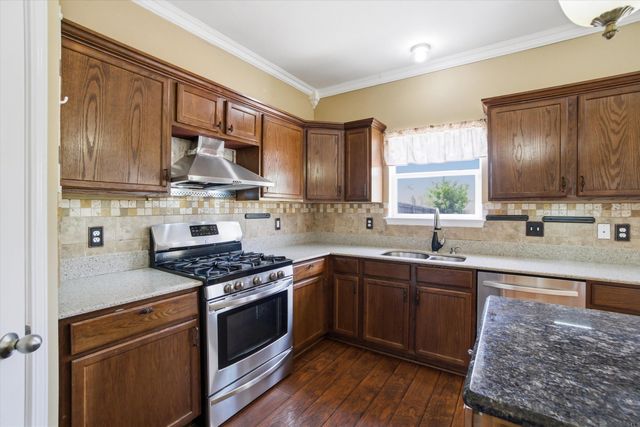 14222 Cedar Pointe Ave, Baton Rouge, LA 70809