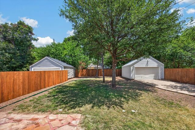 3609 Stadium Drive, Fort Worth, TX 76109