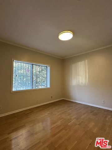 201 S Benton Way, Los Angeles, CA 90057