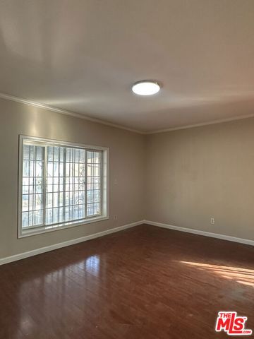 201 S Benton Way, Los Angeles, CA 90057