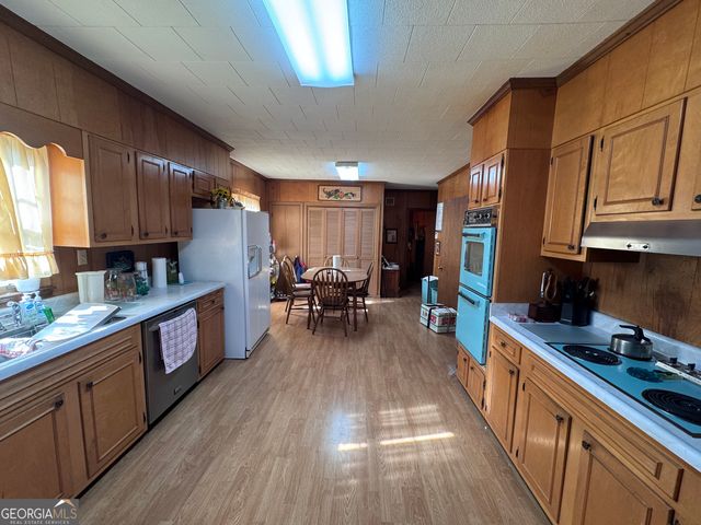 2401 W Elm Street, Wrightsville, GA 31096