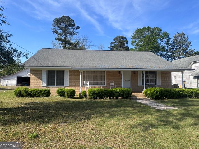 2401 W Elm Street, Wrightsville, GA 31096