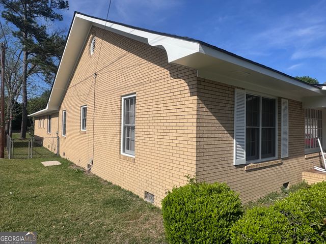 2401 W Elm Street, Wrightsville, GA 31096