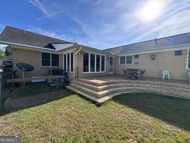 2401 W Elm Street, Wrightsville, GA 31096