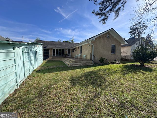 2401 W Elm Street, Wrightsville, GA 31096