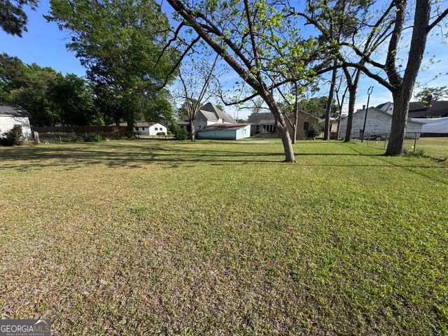 2401 W Elm Street, Wrightsville, GA 31096
