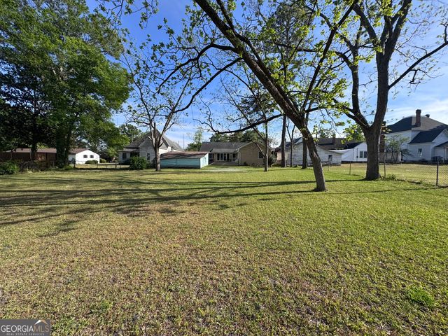 2401 W Elm Street, Wrightsville, GA 31096