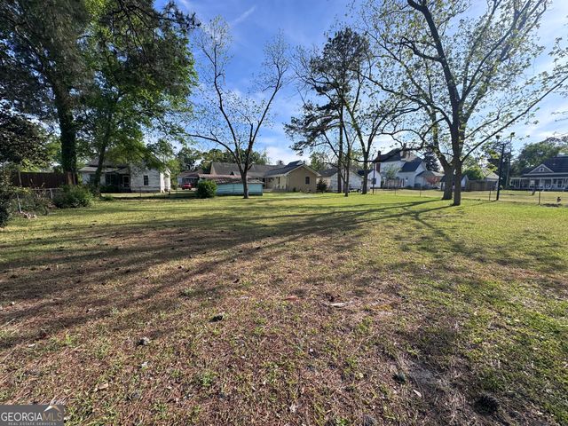 2401 W Elm Street, Wrightsville, GA 31096
