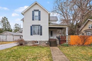 1708 S Warner Avenue, Bay City, MI 48706