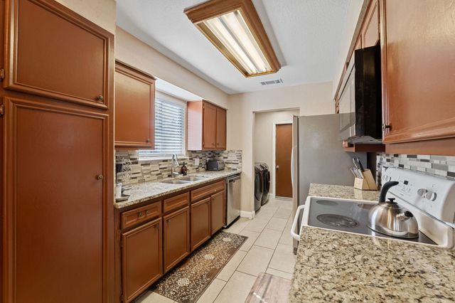 1602 Plateau RDG, Cedar Park, TX 78613