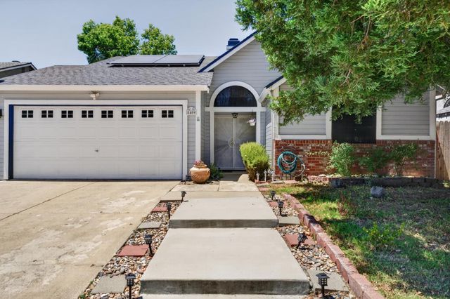 8409 Silver Run Way, Antelope, CA 95843