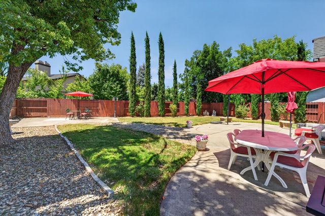 8409 Silver Run Way, Antelope, CA 95843