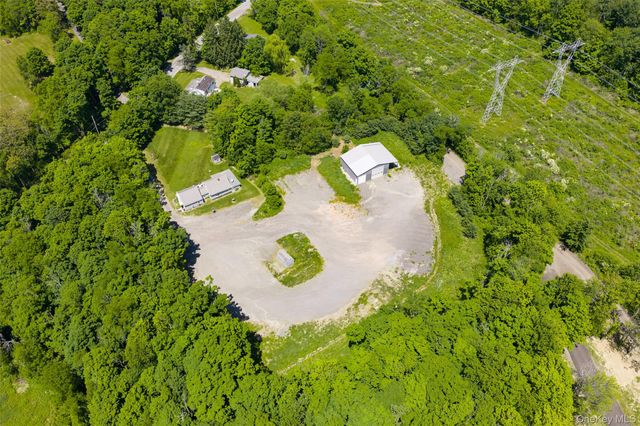 36 Marshall Road, Hyde Park, NY 12538