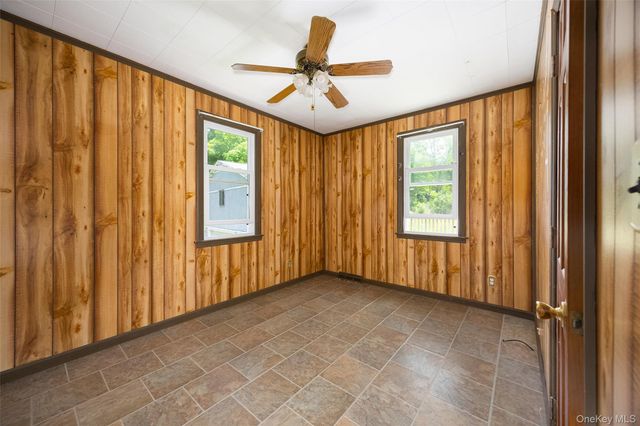 36 Marshall Road, Hyde Park, NY 12538