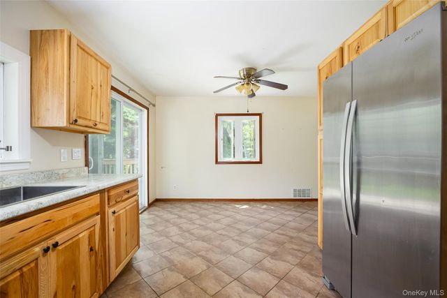 36 Marshall Road, Hyde Park, NY 12538