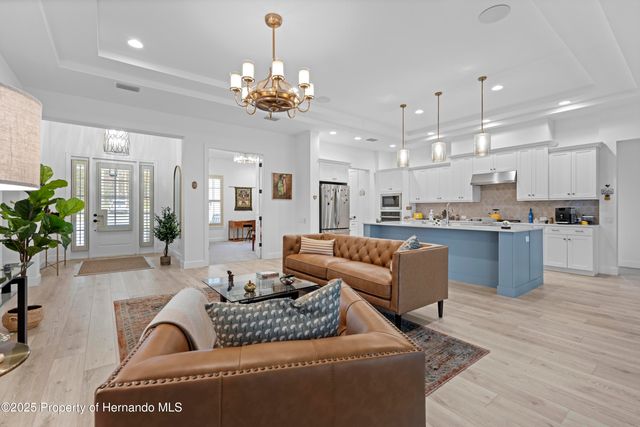 4905 Majestic Hills Loop, Brooksville, FL 34601