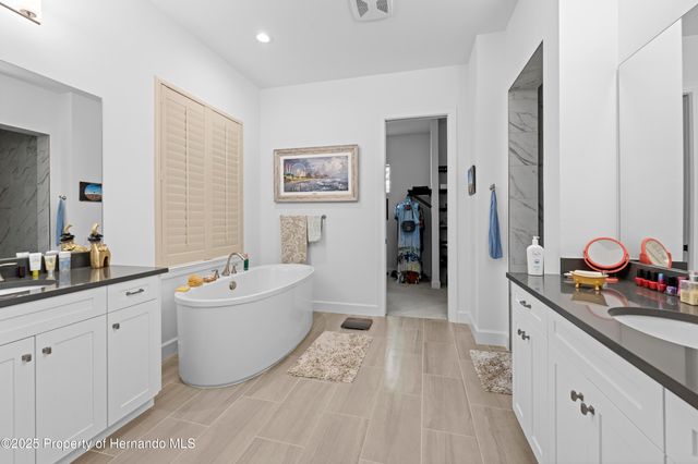 4905 Majestic Hills Loop, Brooksville, FL 34601