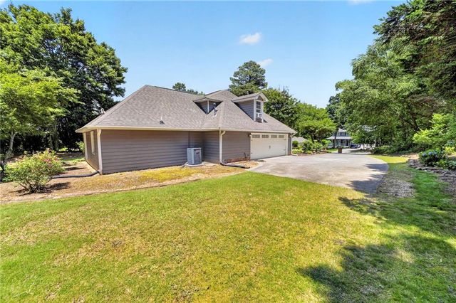 1650 Peachcrest Drive, Lawrenceville, GA 30043