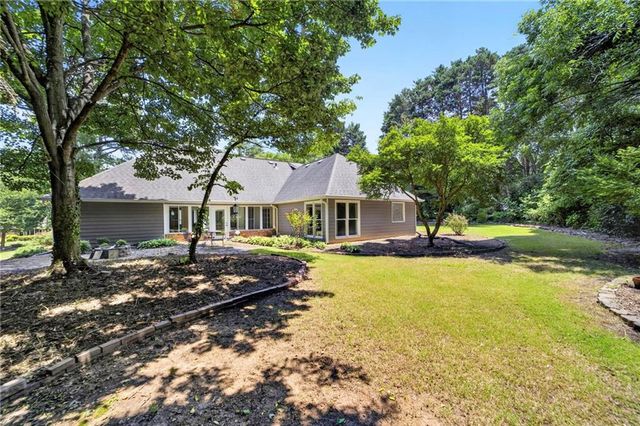 1650 Peachcrest Drive, Lawrenceville, GA 30043