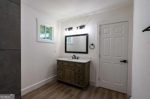3822 Bakers Ferry Road SW, Atlanta, GA 30331