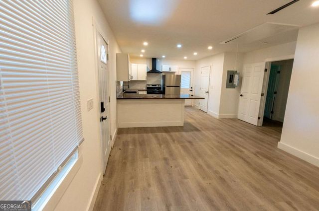 3822 Bakers Ferry Road SW, Atlanta, GA 30331