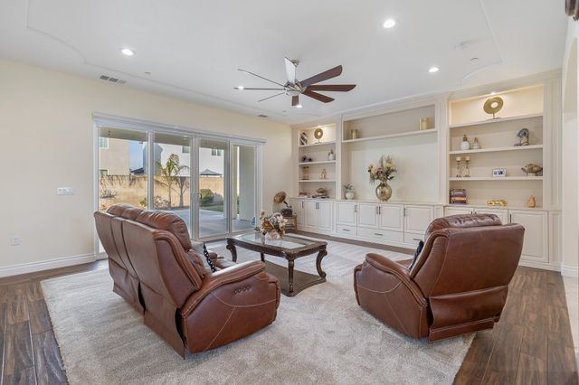 3108 E Beech Court, Visalia, CA 93292