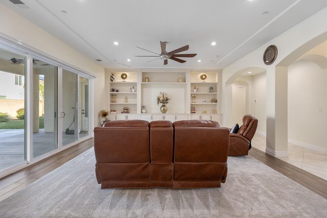 3108 E Beech Court, Visalia, CA 93292