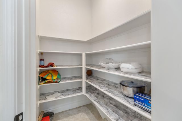 3108 E Beech Court, Visalia, CA 93292