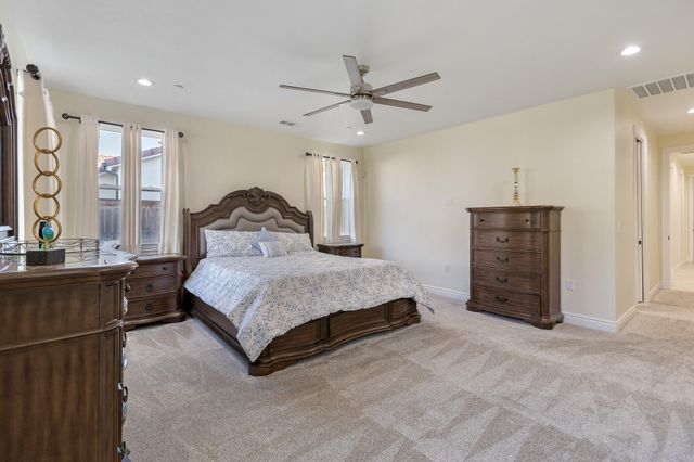 3108 E Beech Court, Visalia, CA 93292