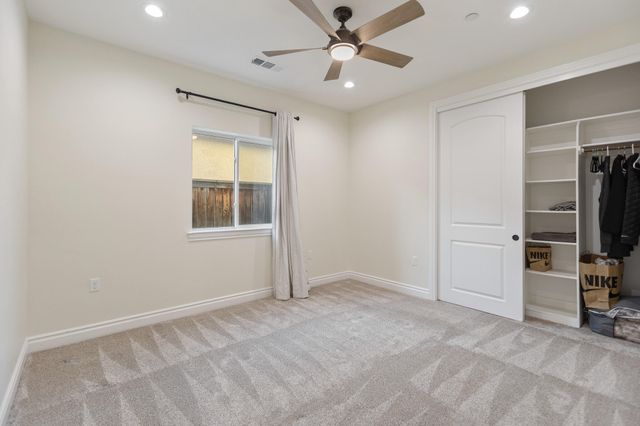 3108 E Beech Court, Visalia, CA 93292