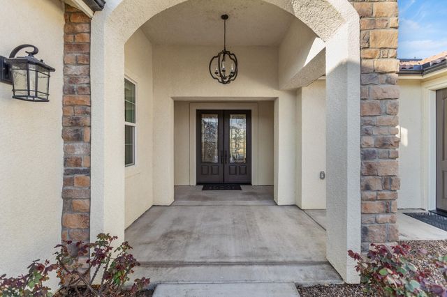 3108 E Beech Court, Visalia, CA 93292