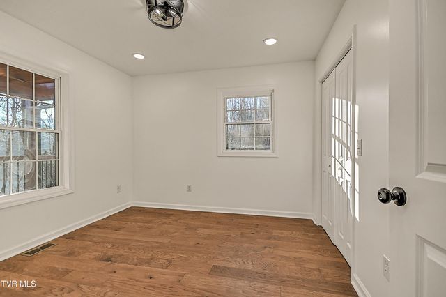 145 Daniel Lane, Elizabethton, TN 37643