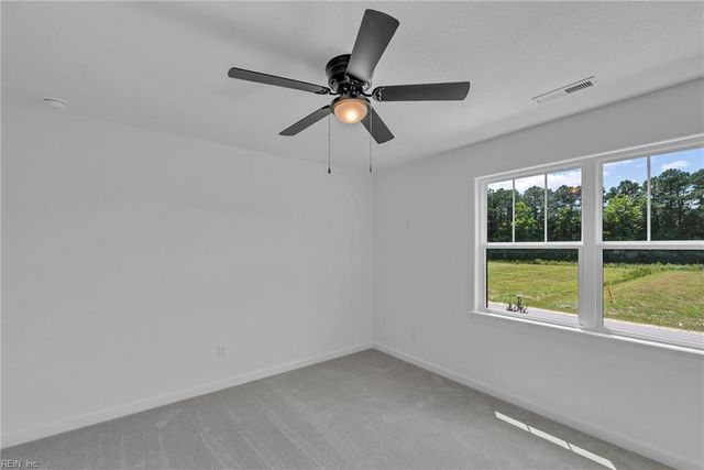 106 Copper Run LOOP, South Mills, NC 27976