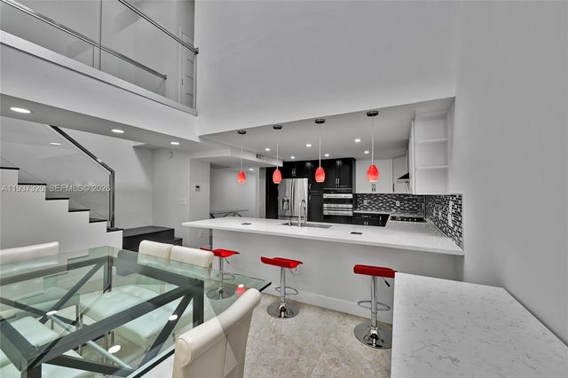 310 Poinciana Dr 802, Sunny Isles Beach, FL 33160