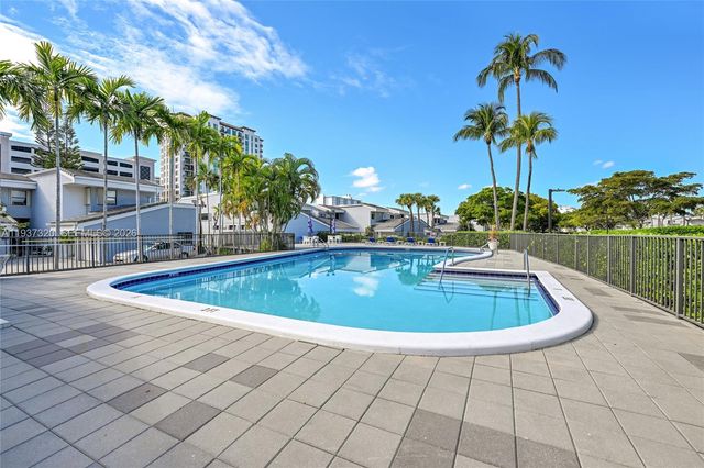 310 Poinciana Dr 802, Sunny Isles Beach, FL 33160