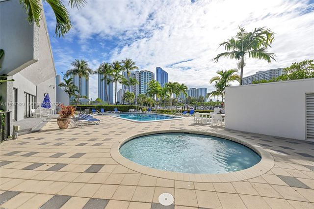 310 Poinciana Dr 802, Sunny Isles Beach, FL 33160