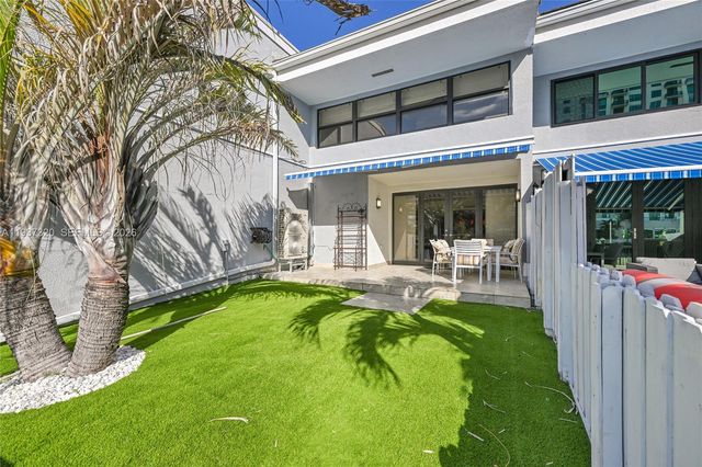 310 Poinciana Dr 802, Sunny Isles Beach, FL 33160