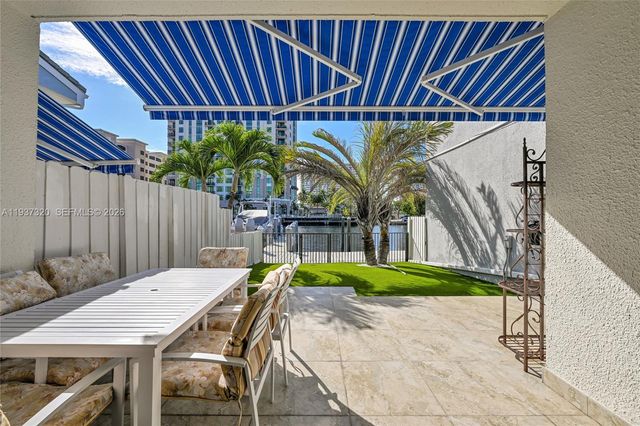 310 Poinciana Dr 802, Sunny Isles Beach, FL 33160