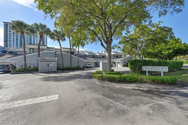 310 Poinciana Dr 802, Sunny Isles Beach, FL 33160