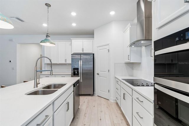 283 SAND CRANE WAY, Tarpon Springs, FL 34689