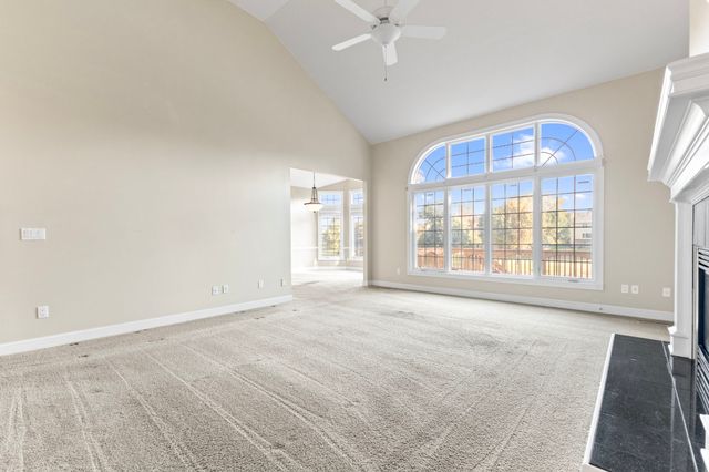 13575 Village Court, Clive, IA 50325