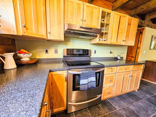 1422 Merrifield Road, Whitingham, VT 05361
