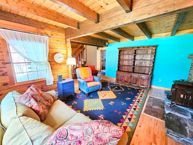 1422 Merrifield Road, Whitingham, VT 05361