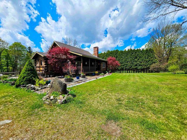 1422 Merrifield Road, Whitingham, VT 05361