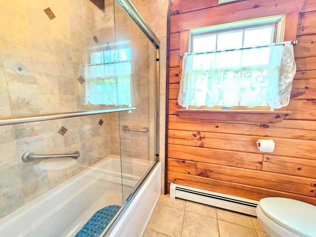 1422 Merrifield Road, Whitingham, VT 05361