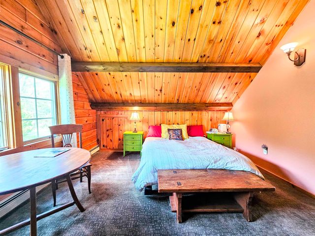 1422 Merrifield Road, Whitingham, VT 05361